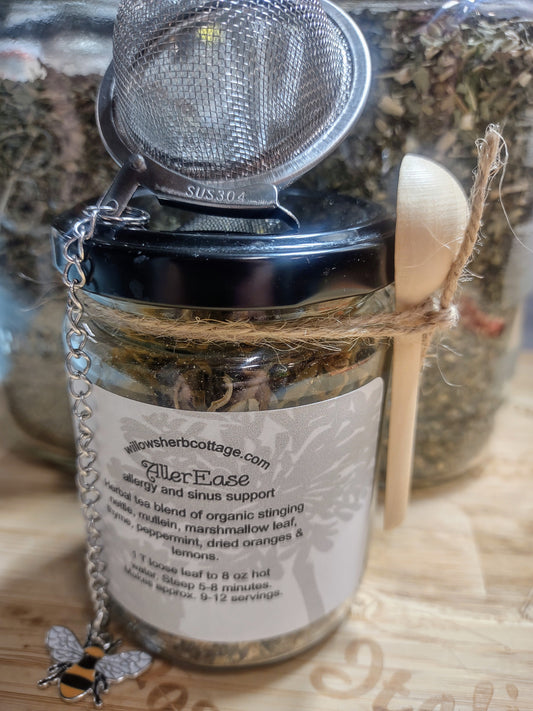 NEW! Tea in a jar (infuser, spoon and charm)